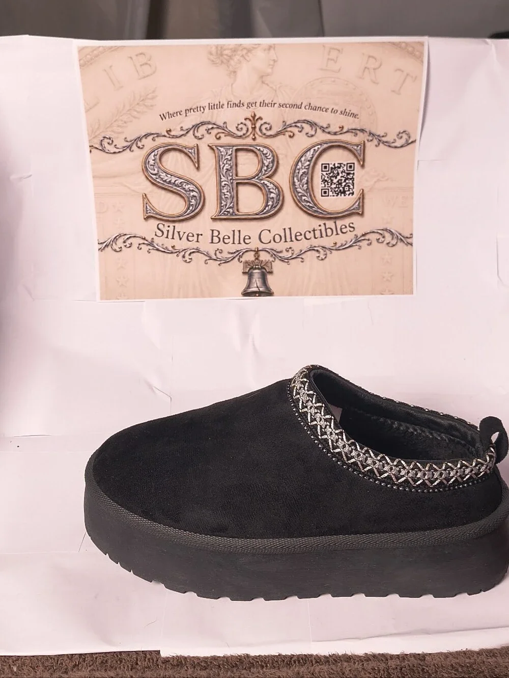 Mudd Stormy Black Platform Clogs Faux Fur Metallic Trim Y2K Women's 8.5